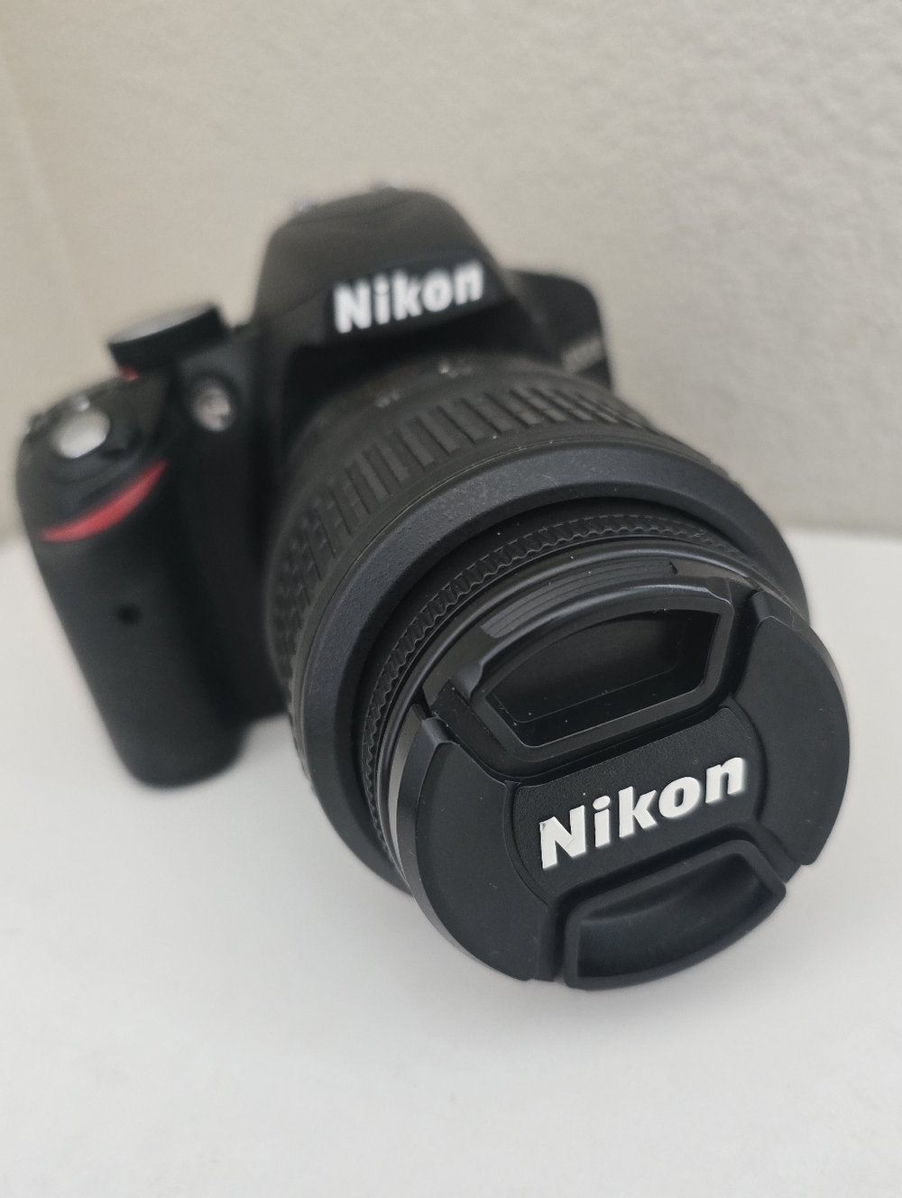 NIKON D3200 Camera Black Low Shutter Count 18-55 mm Lens